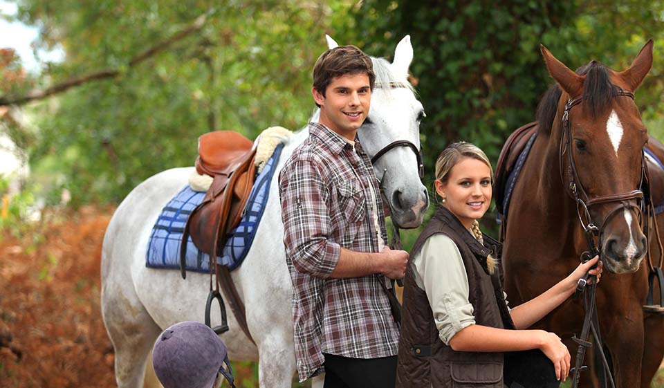 Revisión de EquestrianSingles: Conéctese con personas que aman los caballos tanto como usted