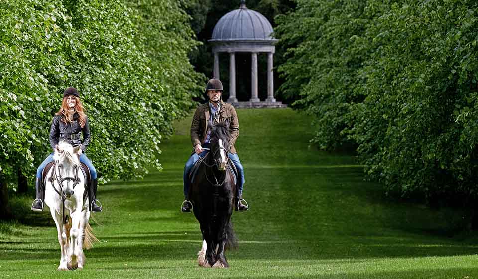 Revisión de EquestrianSingles: Conéctese con personas que aman los caballos tanto como usted