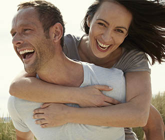 FirstMet Opinión 2025 - ¿La Página Legitima para Encontrar Pareja o Estafa?